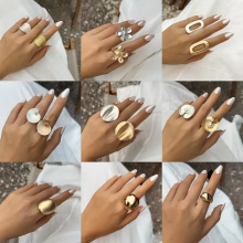 Women Fashion Geometric Hollow Pleated Ball Ring-Matte Gold Irregular Square Round Flower Design Simple Metal Jewelry
